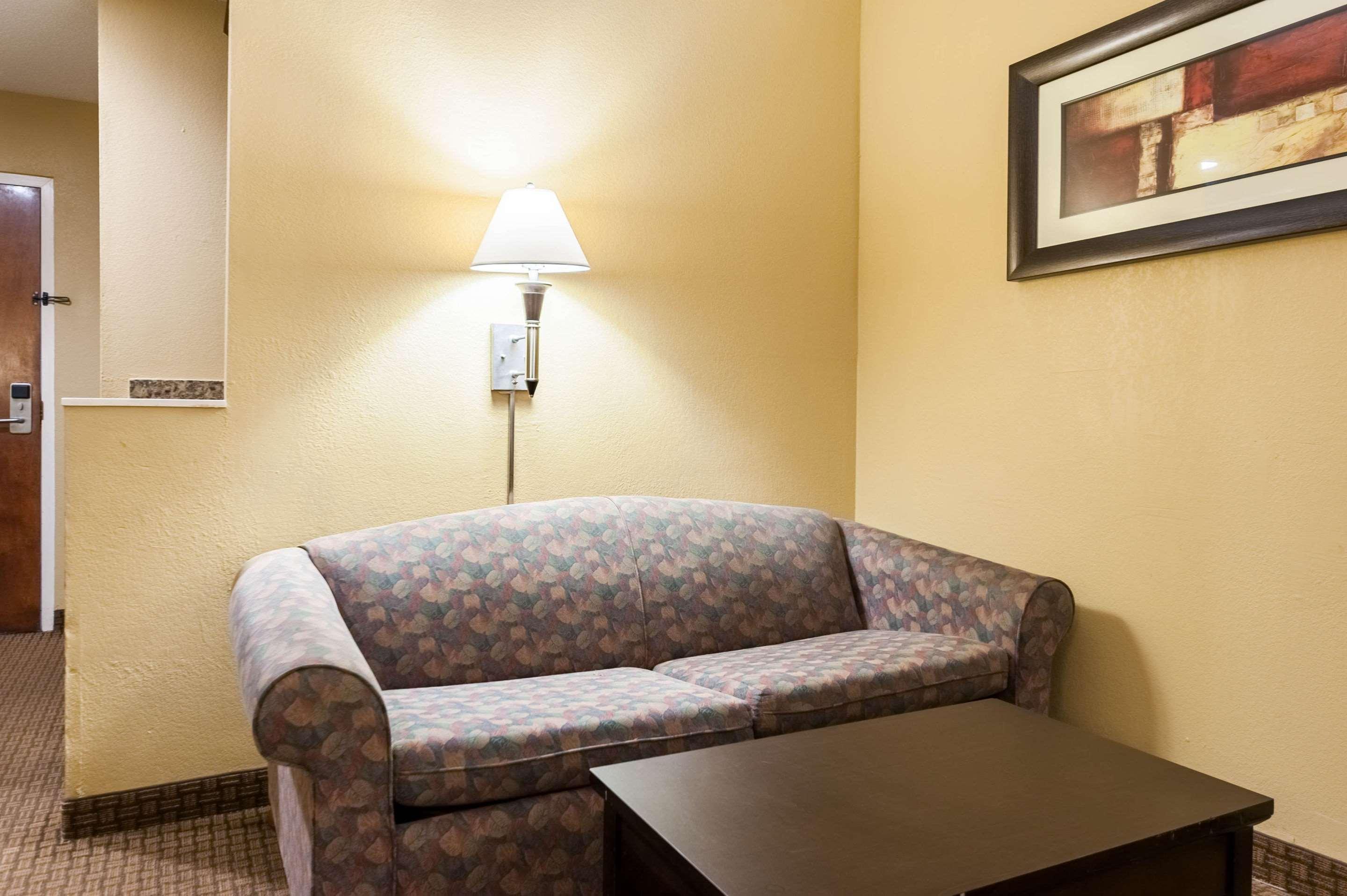 Quality Inn & Suites Lafayette Extérieur photo