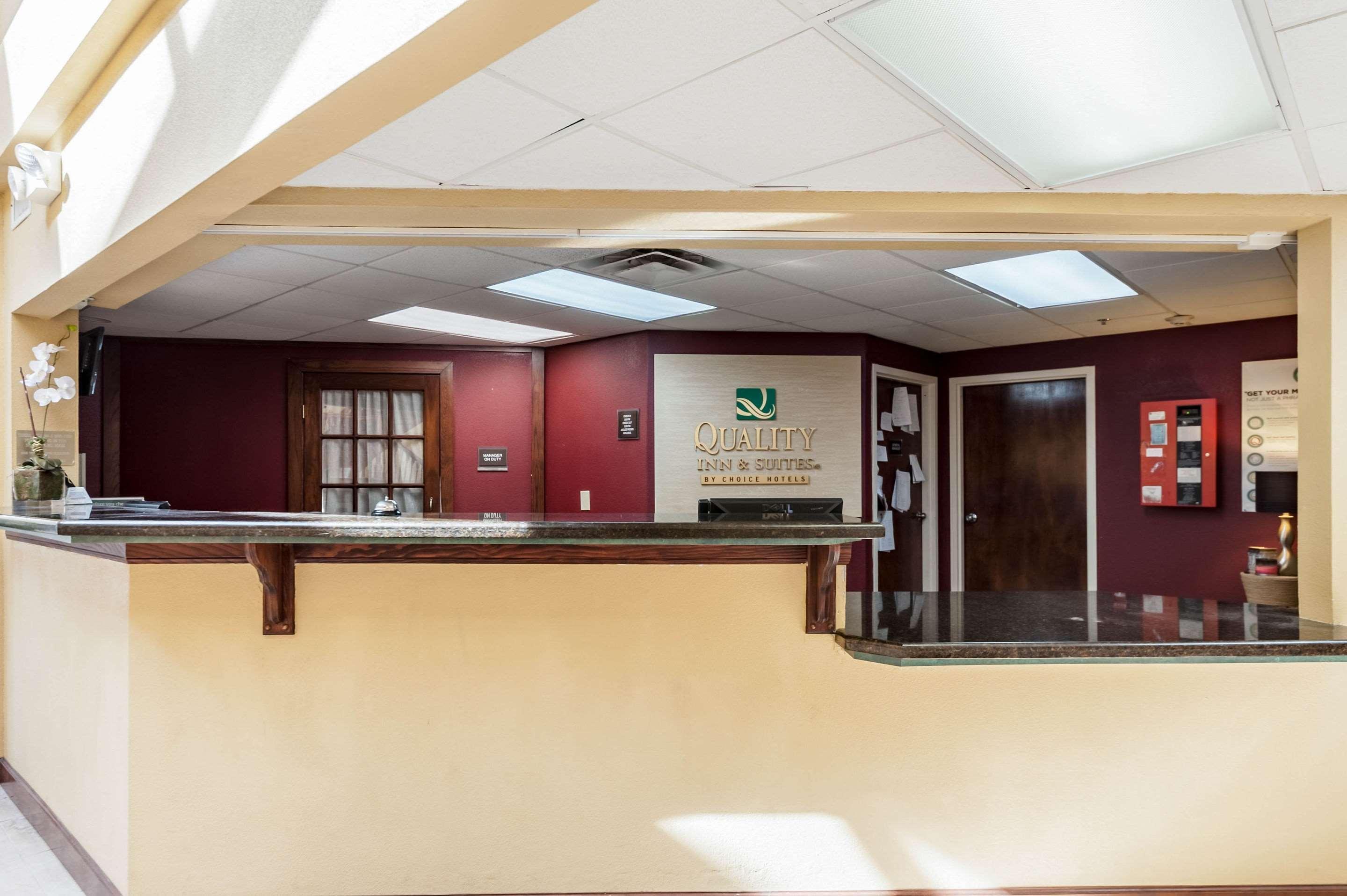 Quality Inn & Suites Lafayette Extérieur photo