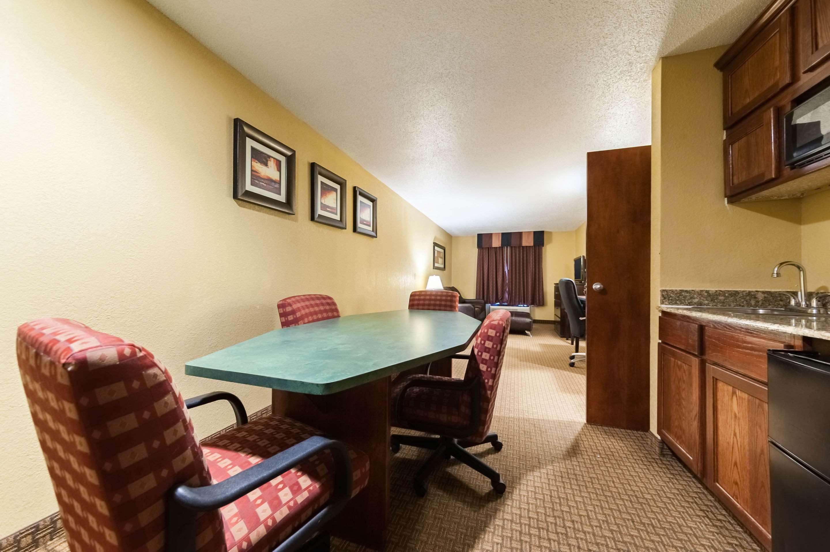 Quality Inn & Suites Lafayette Extérieur photo