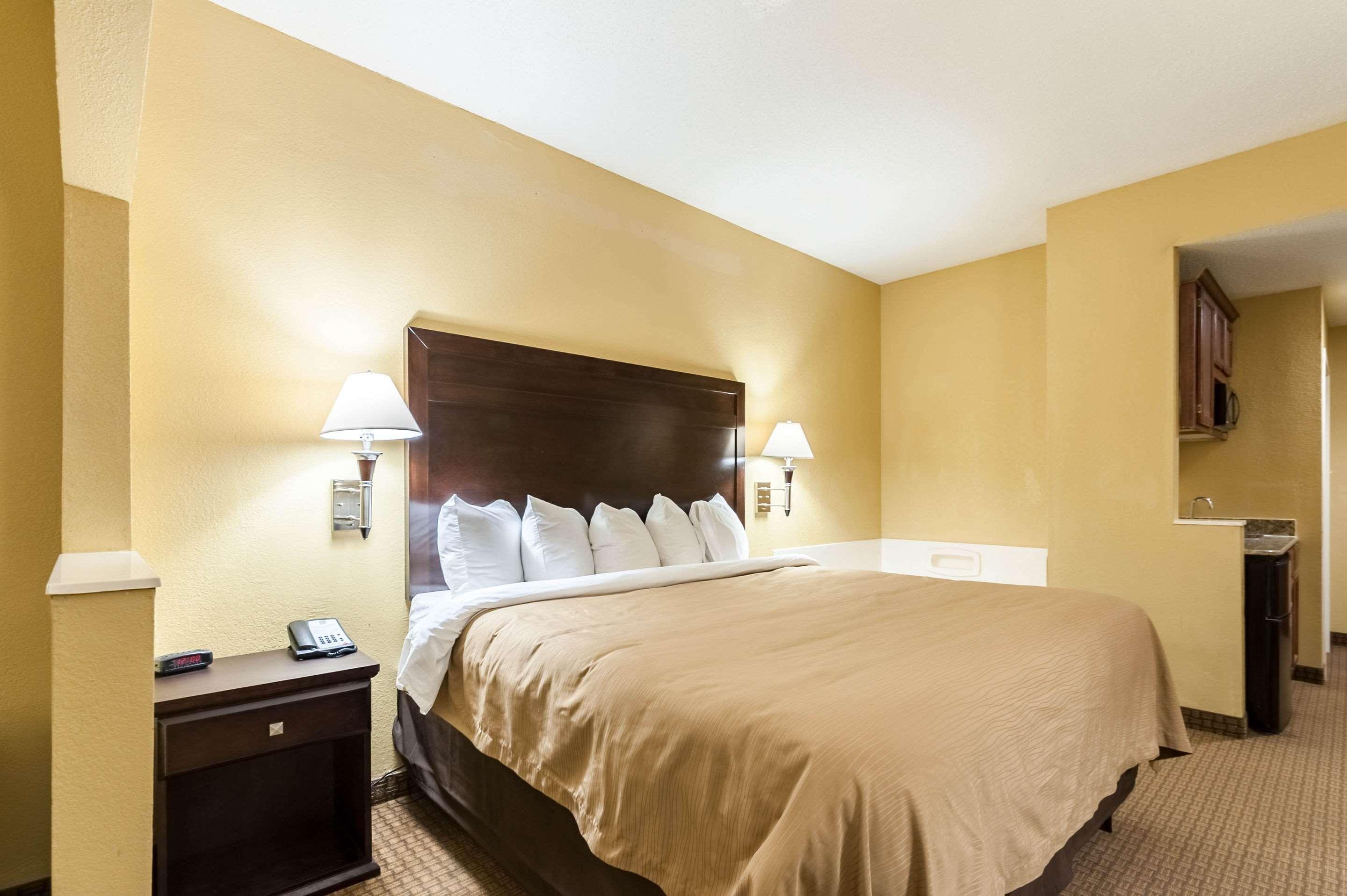 Quality Inn & Suites Lafayette Extérieur photo