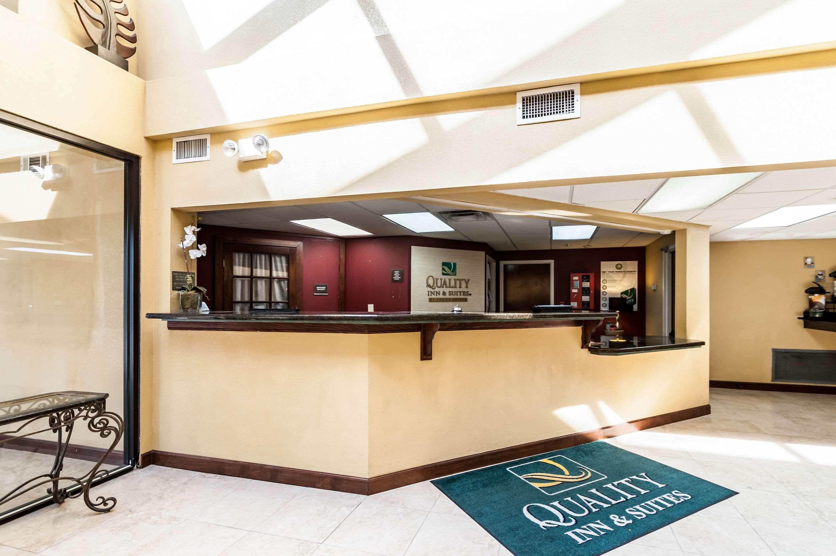 Quality Inn & Suites Lafayette Extérieur photo