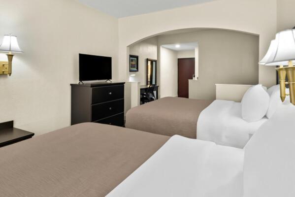 Quality Inn & Suites Lafayette Extérieur photo