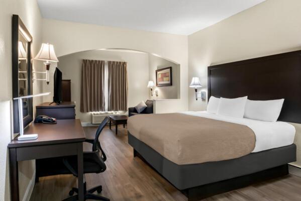 Quality Inn & Suites Lafayette Extérieur photo